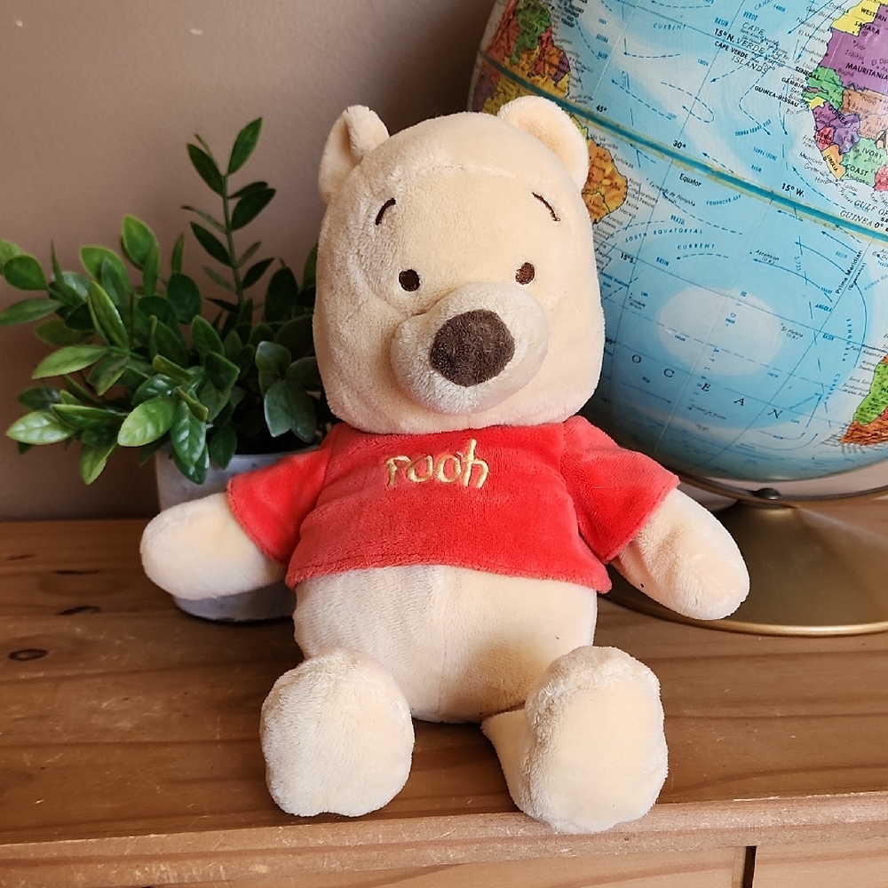 Disney Winnie the Pooh Plush Toy Rattle